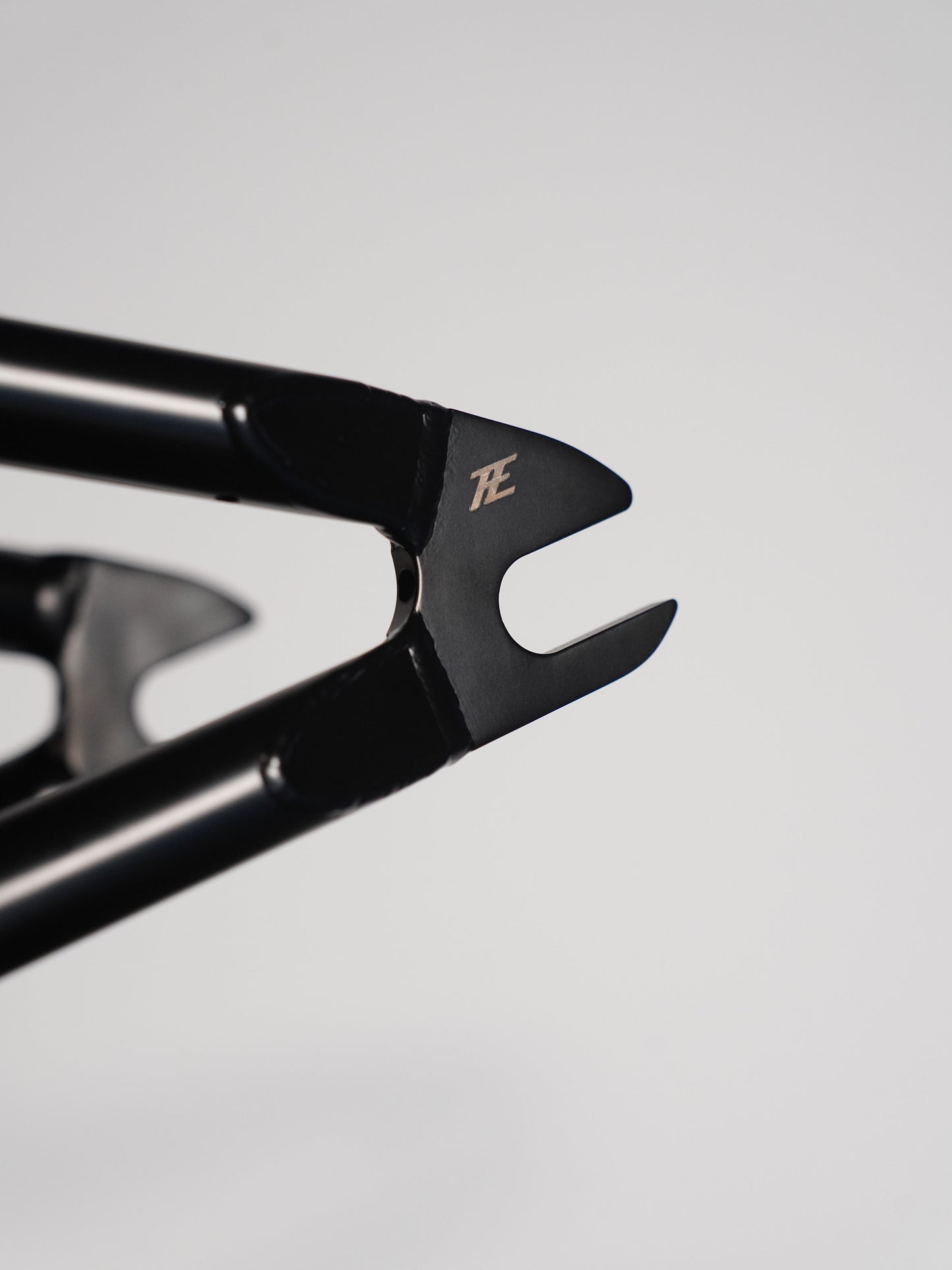 TIREY HIUFO TI" 16/18" Frame