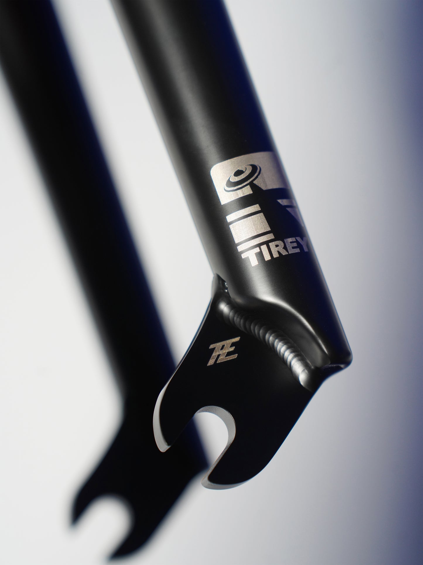 TIREY HIUFO  TI" 20"Fork
